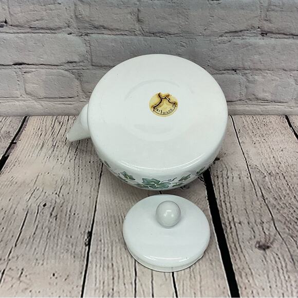 Corelle Callaway Ivy Tea Kettle Enamelware Vintage Kitchen Decor White Handle - Picture 6 of 6